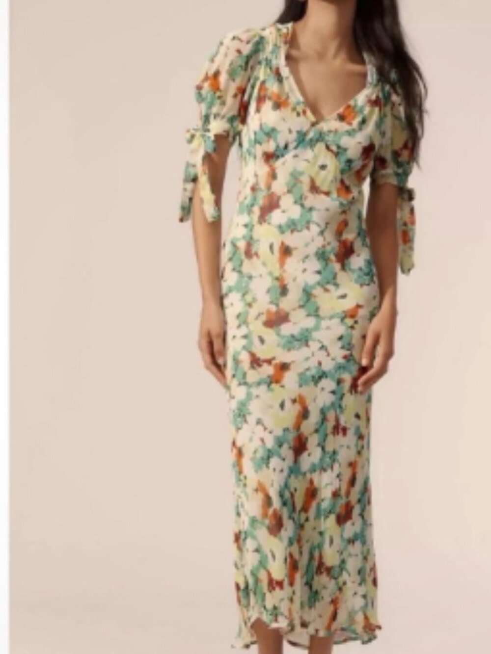 Floral Tie-Sleeve V-Neck Maxi Dress in Mint Green